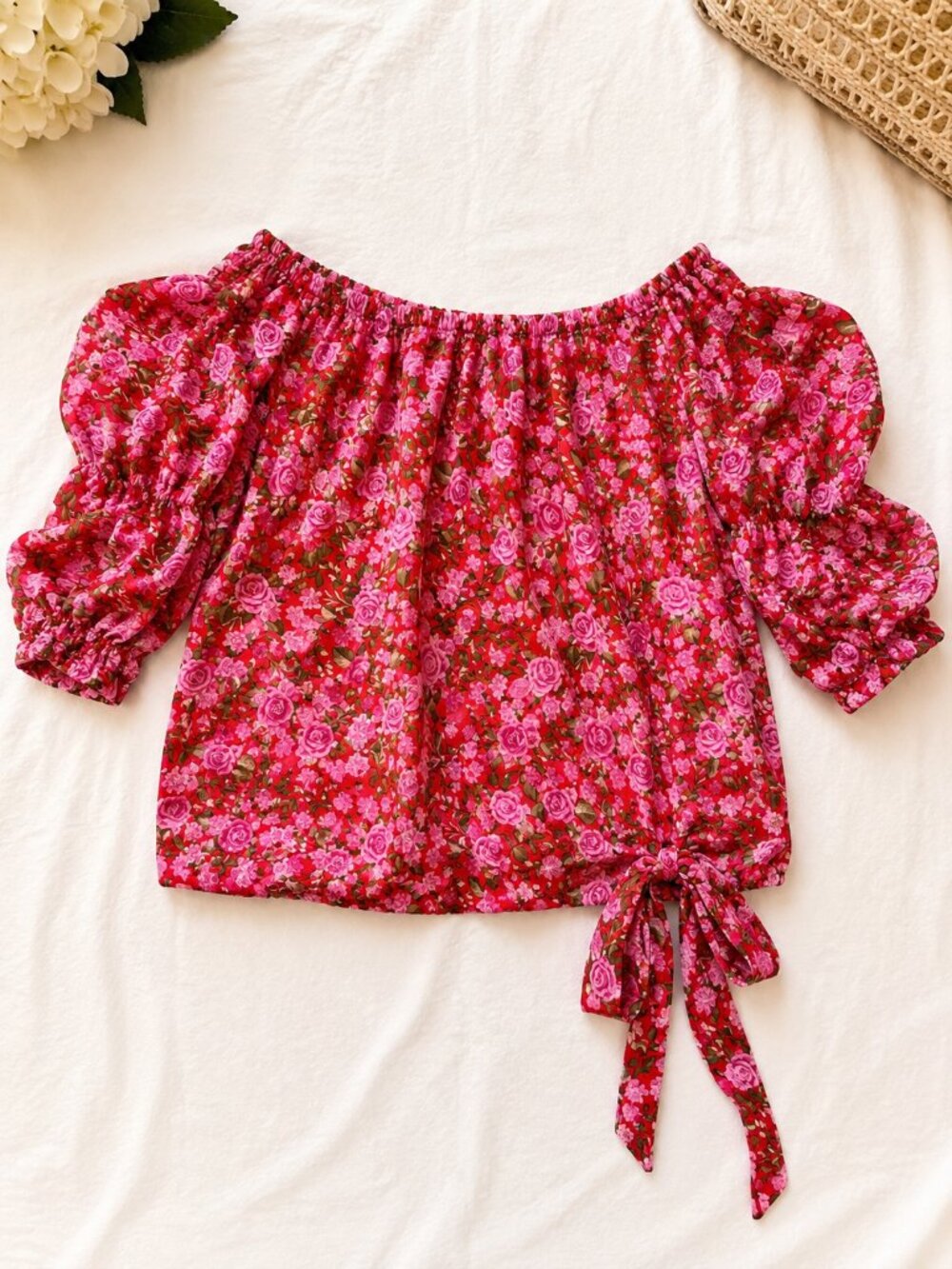 CeCe Floral Off-Shoulder Blouse – Size M – New with Tags
